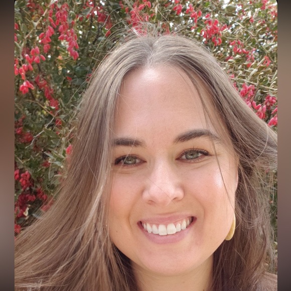 Meet your Posher, LK - Picture 1 of 1